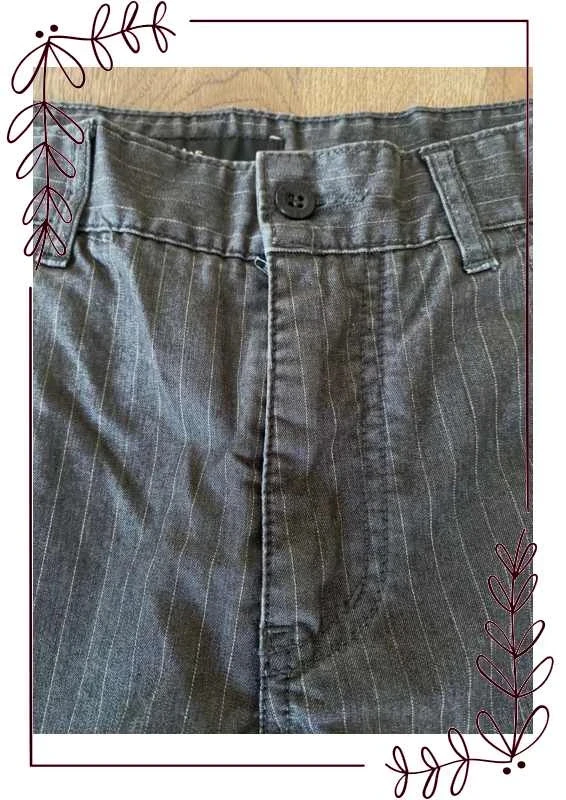 Dark grey straight-leg trousers with fine stripes JULES Size 44, excellent condition – photo 3